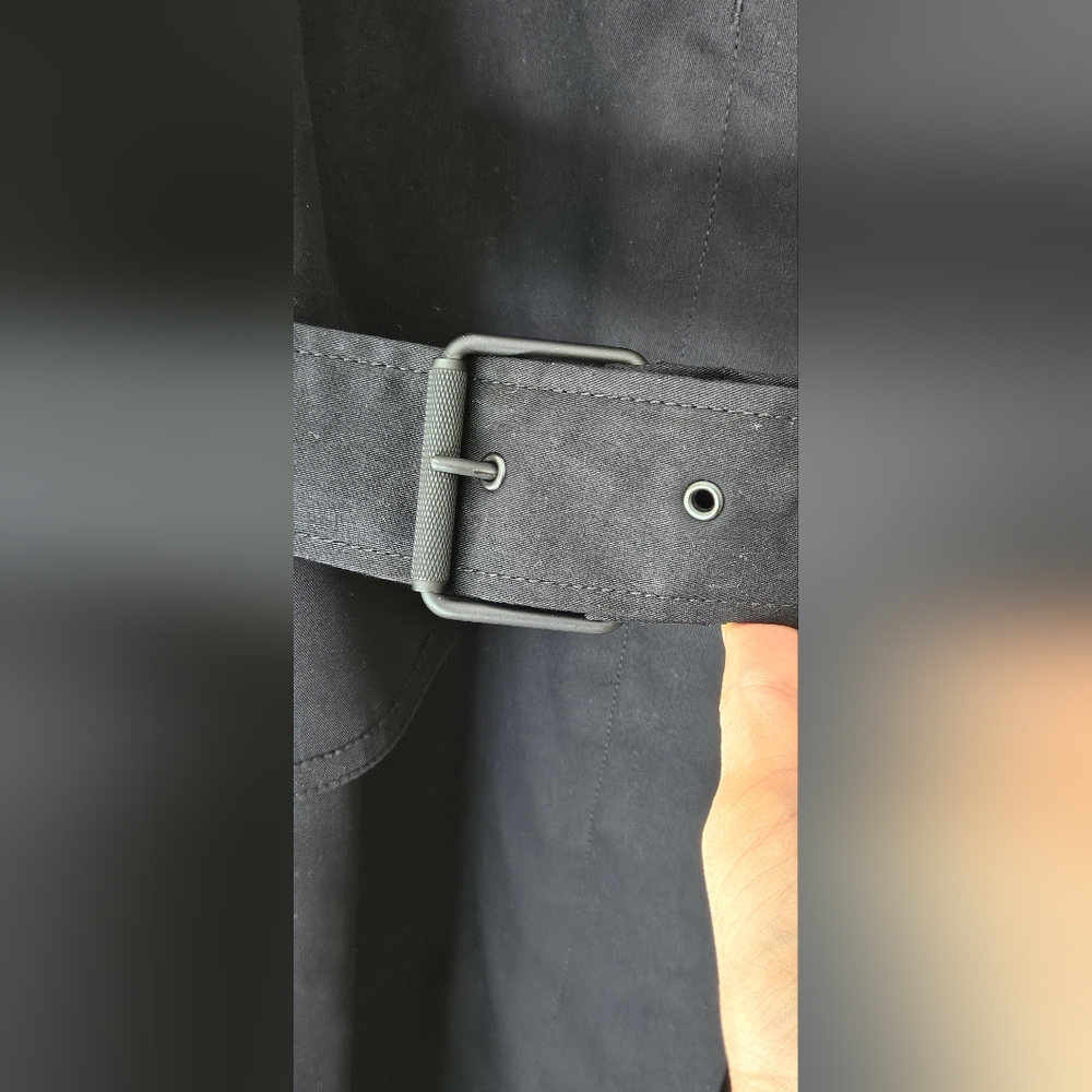 Banana Republic Timeless trench coat - Picture 11 of 15